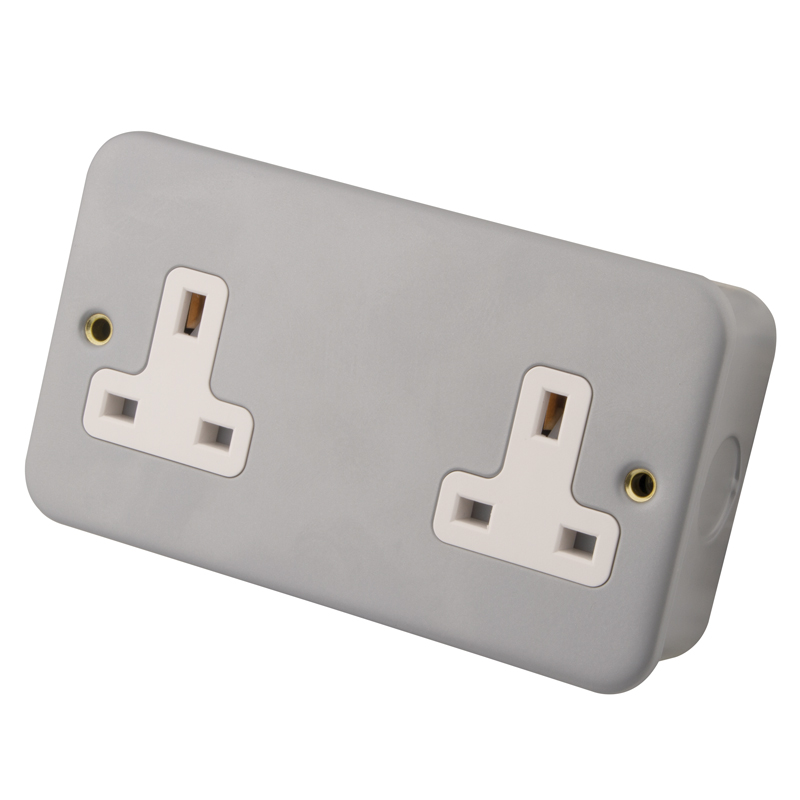 2 GANG 13A SOCKET METAL CLAD